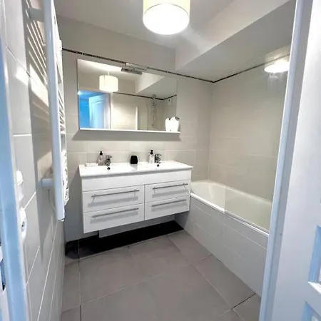 Superbe T2 Moderne Et Luxueux Lägenhet